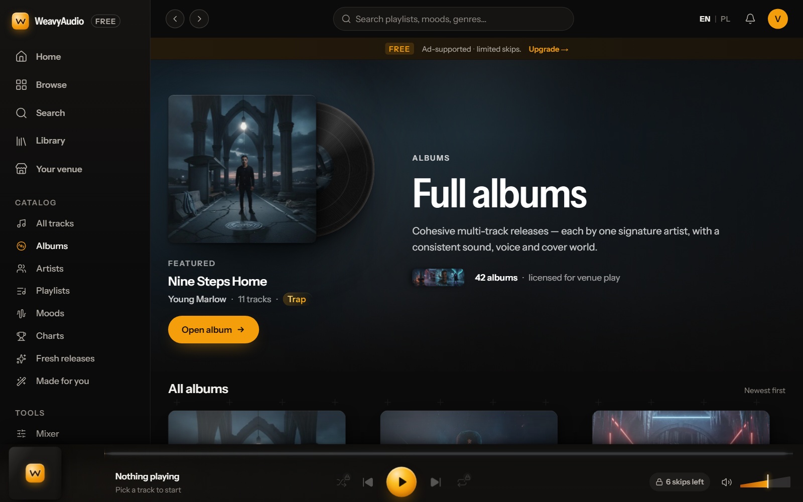 Página de álbumes completos con el álbum destacado Nine Steps Home de Young Marlow y un botón Open album
